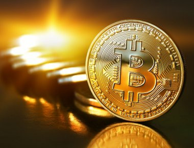 Ιστορικά υψηλό επίπεδο για το bitcoin, ξεπέρασε τα 10.000 δολάρια